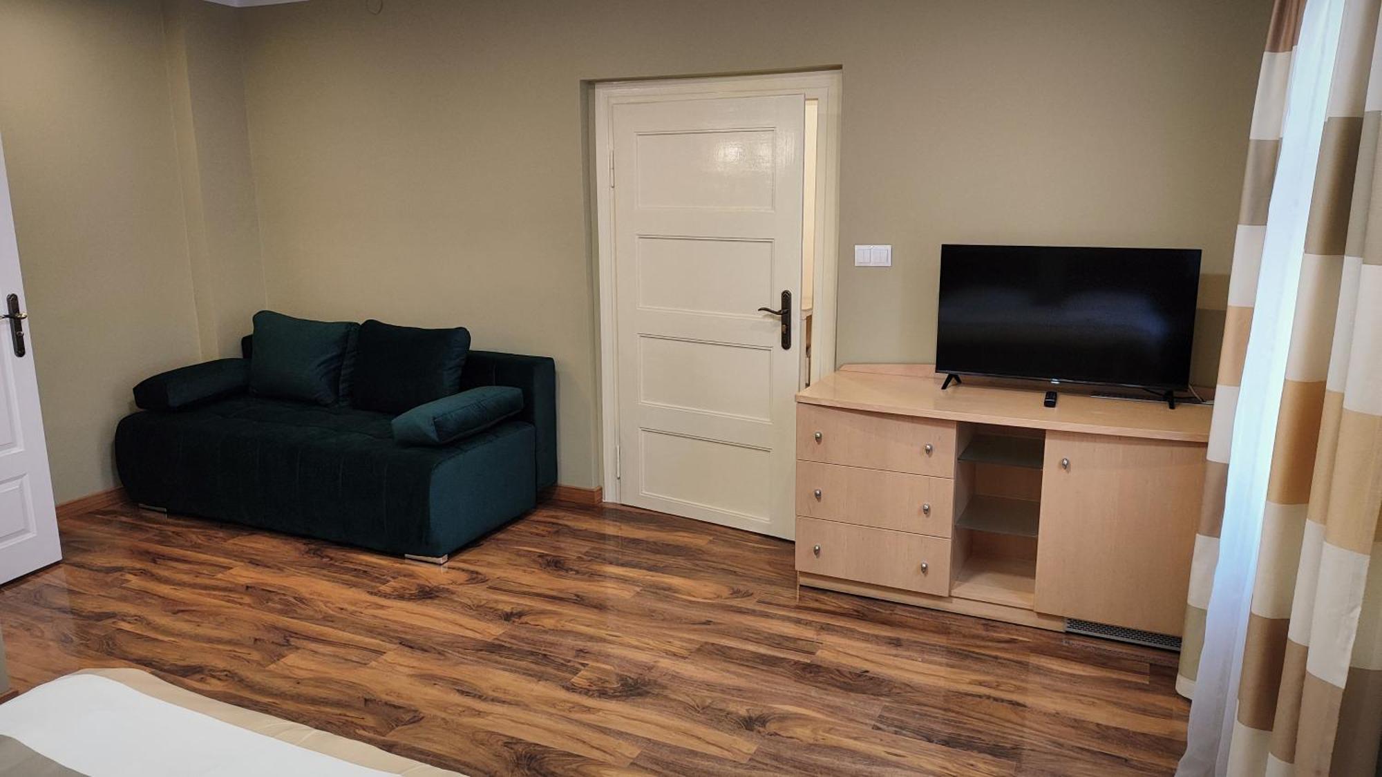 Apartamenty Tessa Jagiellonska คาโตวีตเซ ภายนอก รูปภาพ
