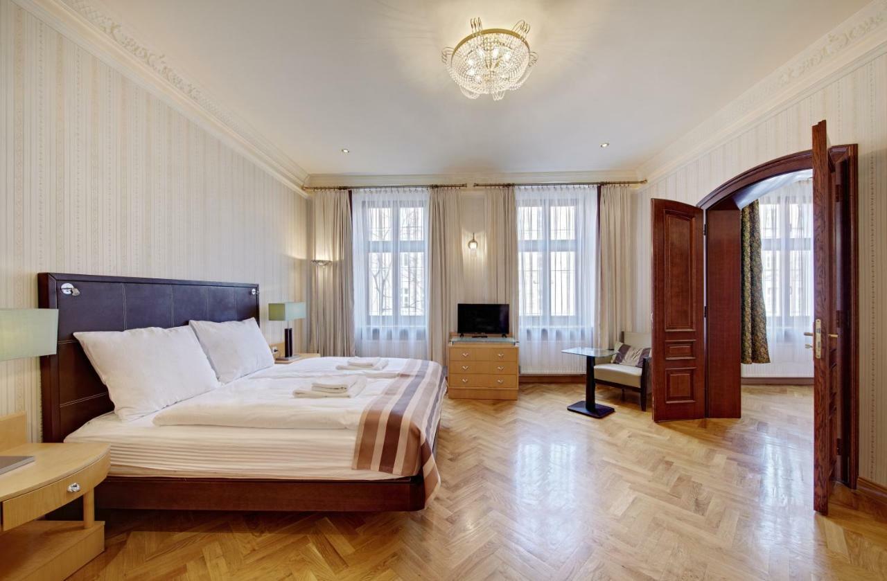 Apartamenty Tessa Jagiellonska คาโตวีตเซ ภายนอก รูปภาพ