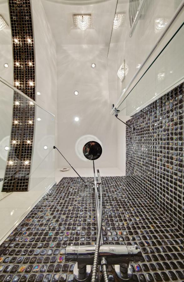 Apartamenty Tessa Jagiellonska คาโตวีตเซ ภายนอก รูปภาพ