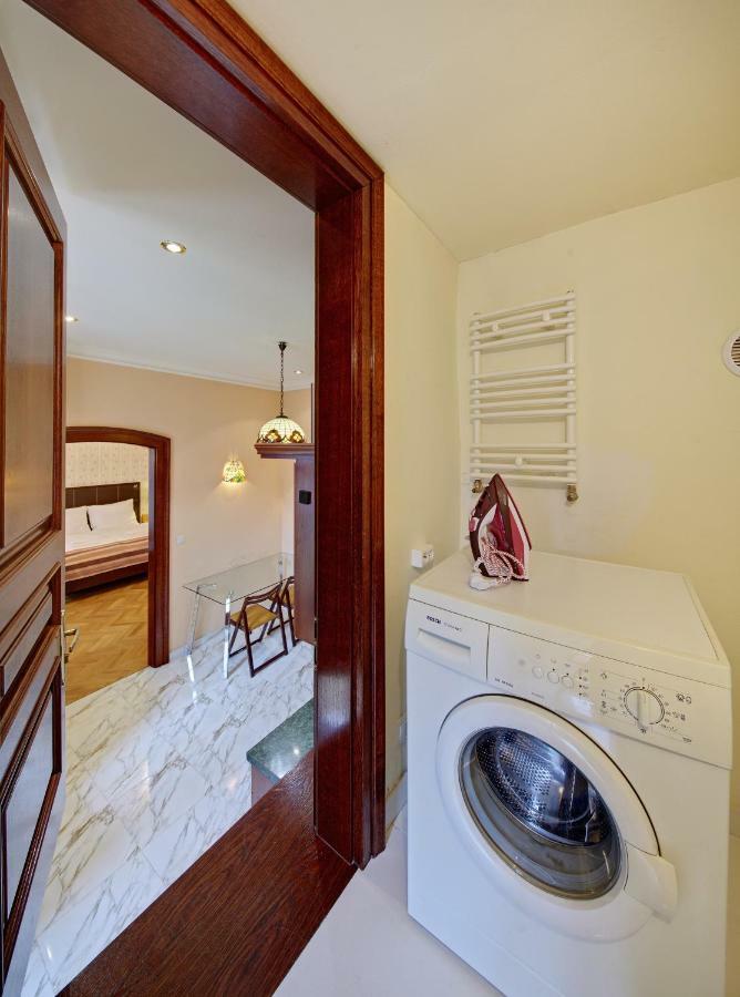 Apartamenty Tessa Jagiellonska คาโตวีตเซ ภายนอก รูปภาพ