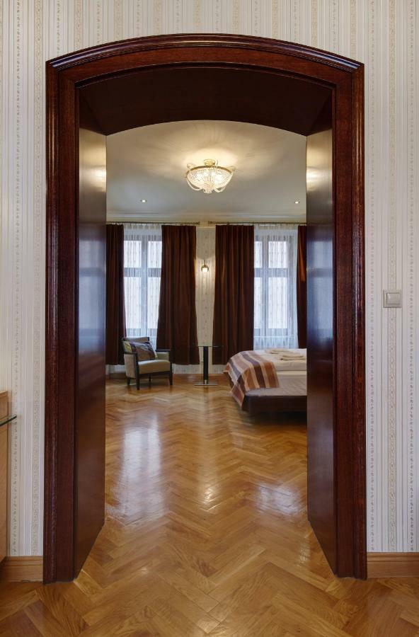 Apartamenty Tessa Jagiellonska คาโตวีตเซ ภายนอก รูปภาพ