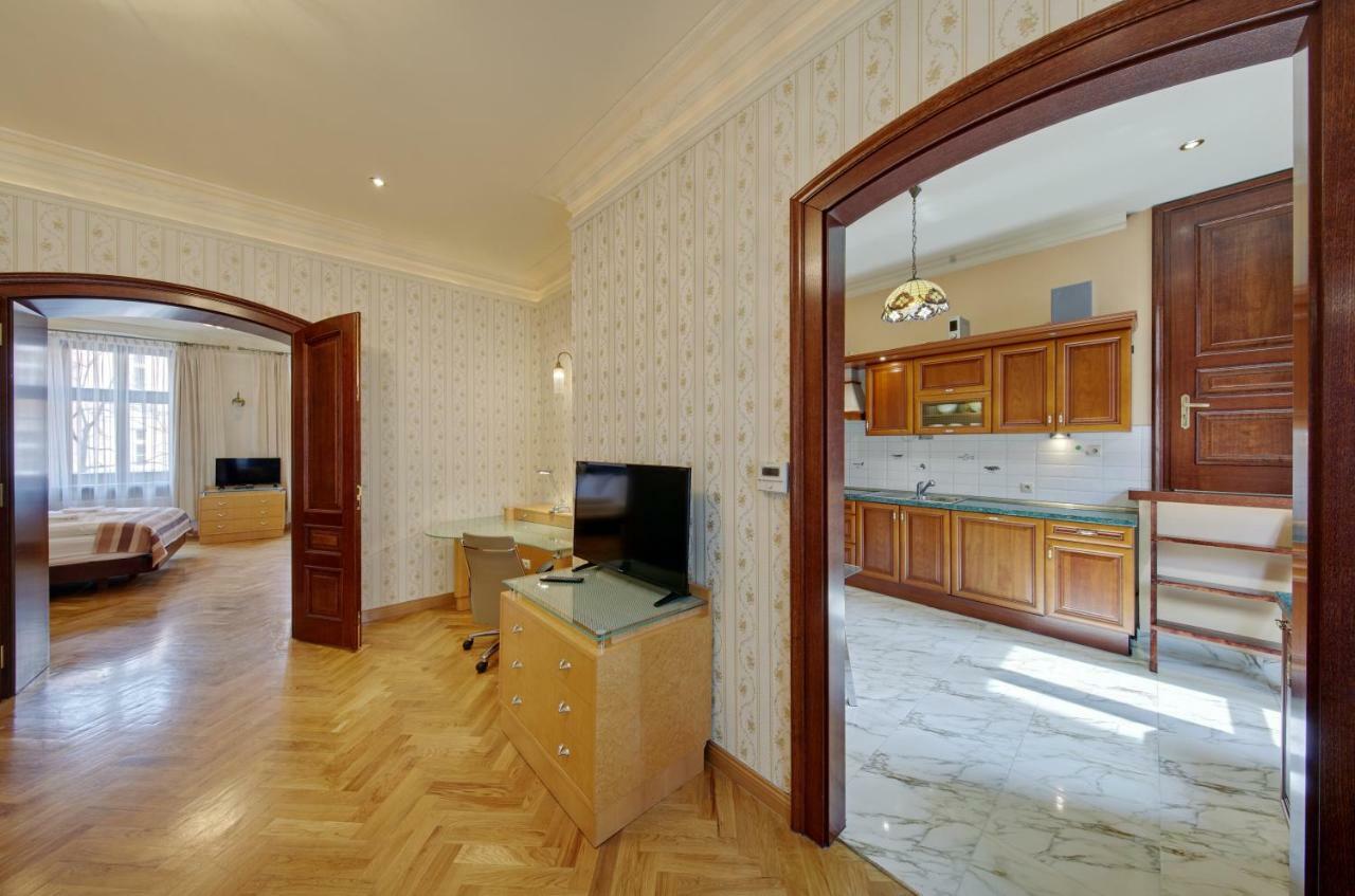 Apartamenty Tessa Jagiellonska คาโตวีตเซ ภายนอก รูปภาพ